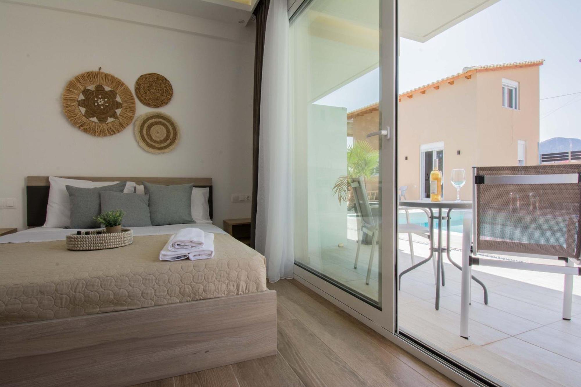 Michalianna Suites "By Checkin" Gouves Dış mekan fotoğraf