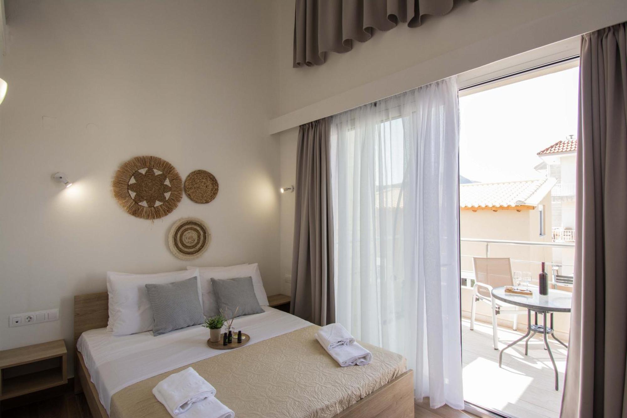 Michalianna Suites "By Checkin" Gouves Dış mekan fotoğraf