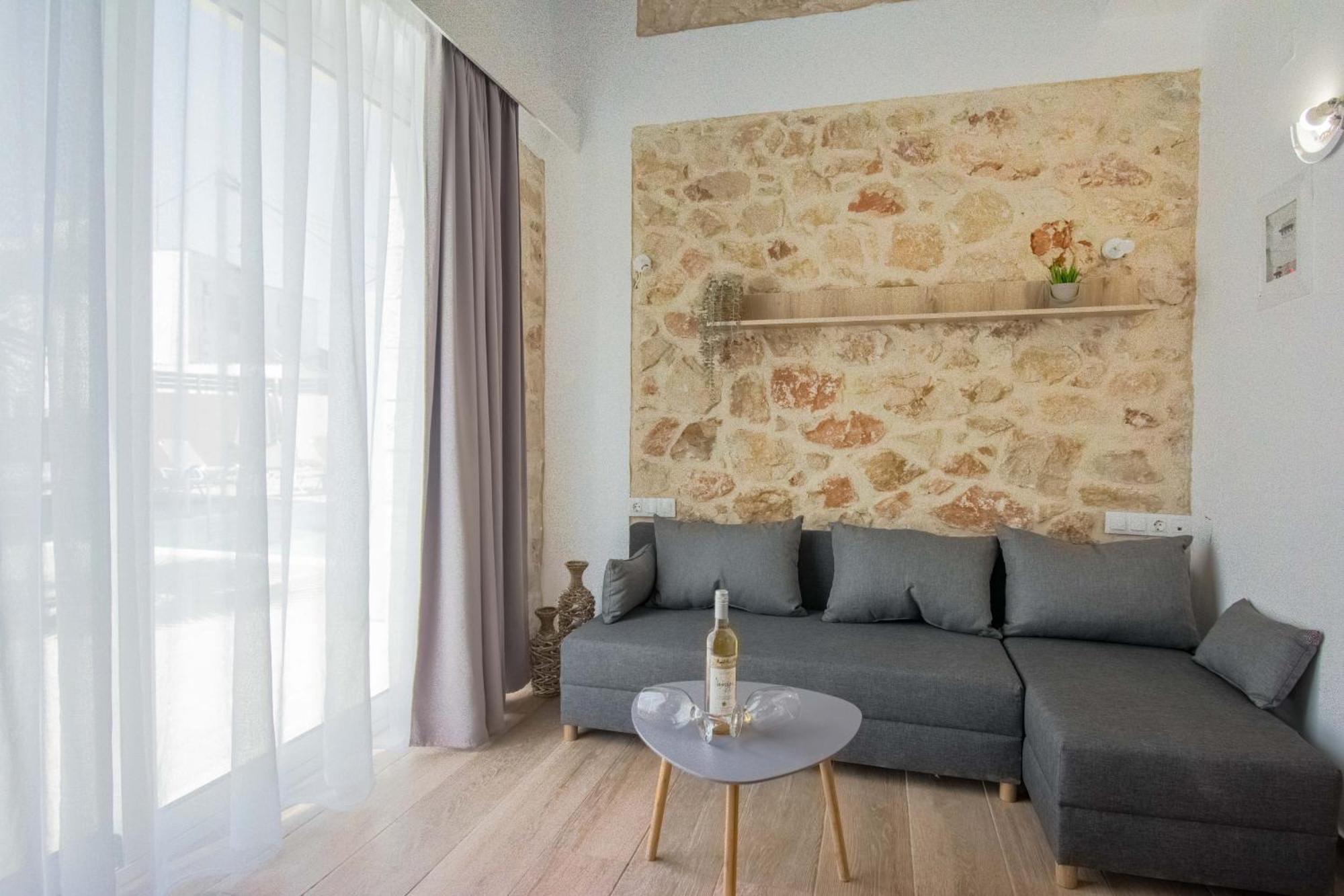 Michalianna Suites "By Checkin" Gouves Dış mekan fotoğraf